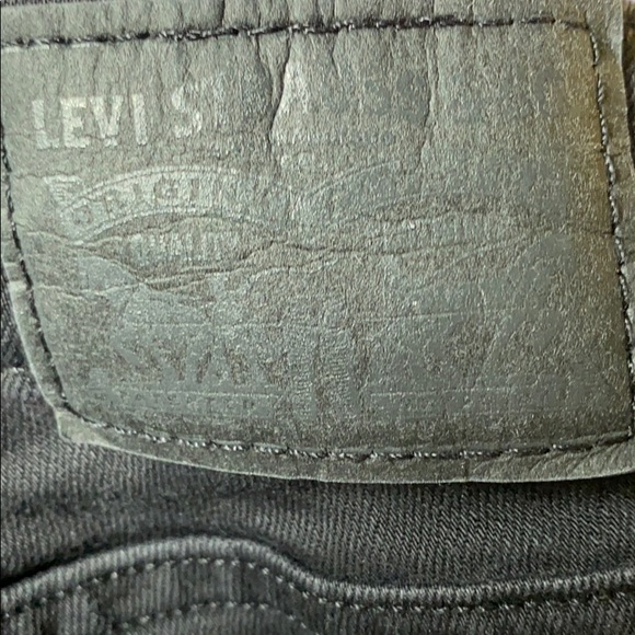 Levi Black Shorts - Picture 4 of 6